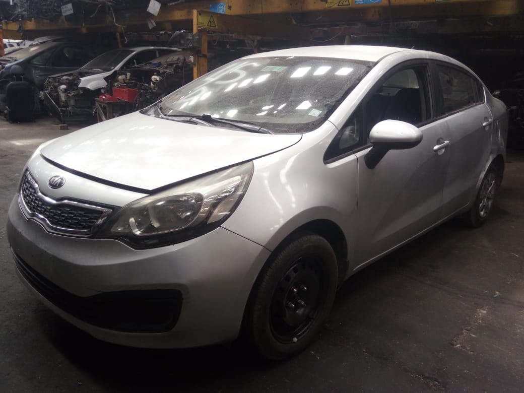  Kia RIO 2013    EN DESARME
